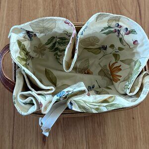 LONGABERGER 2001 BASKET w/BOTANICAL LINER & LEATHER HANDLES